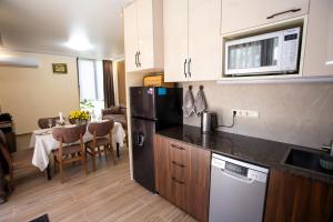 Magnetoria 3 BR House in pine forest - 3 mins to the sea