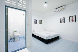 BOB House Sukhumvit 42l1 BTS Ekkamai บ็อบ เฮ้าส์ รถไฟฟ้า เอกมัย