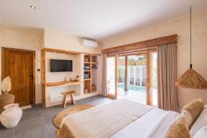 Tropical 1BR Private Pool Villa - 7 min to Savaya