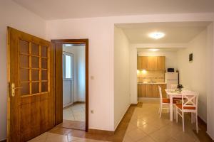 Mango Apartment Petrovac