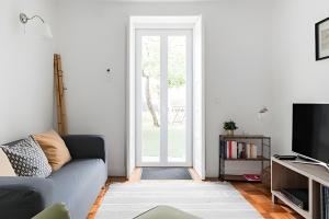 Garden Oasis Apartment with Patio