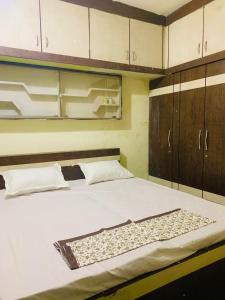 Samriddhi home stay ,located between Mahakaleshwar, and KaalBhairav temples