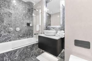 Luxury 1 Bed In Modern Build