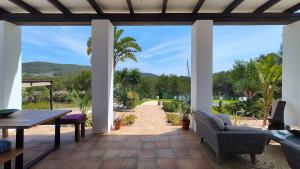 Villa Radi by Eivillas
