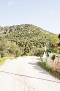 Ruhige Oase in Korfus Hügeln und Garten, bis 5Pers