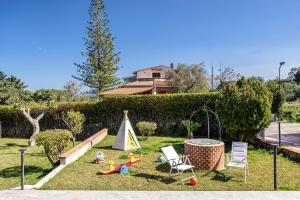 Residenza Pozzillo, villa con Jacuzzi, Giardino e Area Giochi a pochi passi dal mare