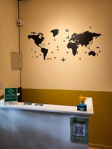 Parvis Magna Hostal