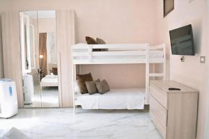 Home Holiday Rome - 600 m a piedi dal Colosseo