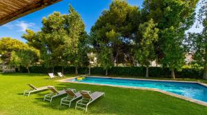 Villa Abu Lita 3 minutos andando playa Renovada Piscina y Jardin XXL Autentico lujo