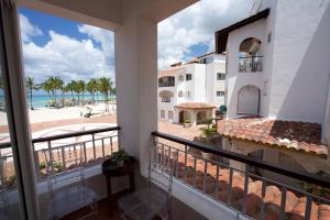 2BR - 6PX Max Resort Apartment - Dominicus Beach