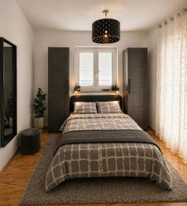 ULA LA - stylish boutique apartment & free parking