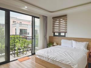 Sunrise Villa 4 Bedrooms Night Market Truong Beach