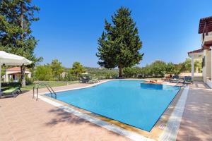 Villa Dimitra Springs by Villa Plus
