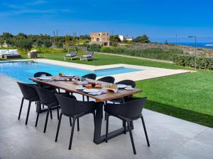Villa Kazoulis - Sea & Mountain View