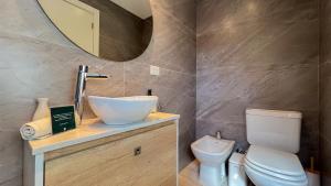 Depto Nayla - Studio en macrocentro para 2 personas con balcon - Hola Sur