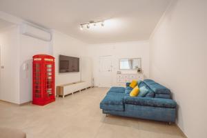 Central Apartment in St Julians, Perfect for Families