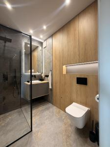 Skyline Suite Cracow - Walk to City Center & Main Train Station