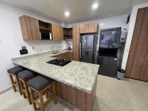 2BD Laureles, Sauna Cold Plunge 400MB Wifi 2 Desks