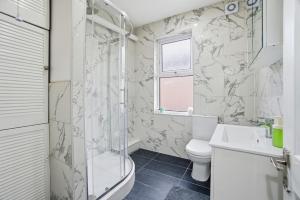 Modern 2 bedroom flat, SE6
