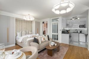 Studio Kensington London - 24 7 Security