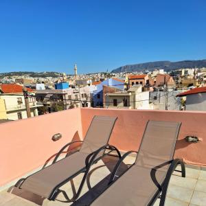 Casa dell Arco Antico, upper level with rooftop
