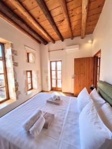 Casa dell Arco Antico, upper level with rooftop