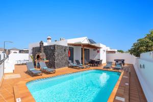 Villa Famara by Villa Plus