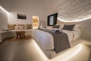 Rosaviglia Luxury Villa - an Oia Private Hideaway