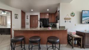 Las Palomas Phase I Topaz 706 Exceptional OceanView Unit