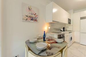Luminoso estudio con Terraza en Milla de Oro