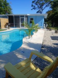 Banana Cabana 3 miles to Nokomis Beach