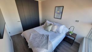 Modern Chill 1BR w Pool & BBQ near Irarrazabal