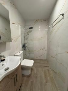 Stauroula & Thomas homes 2