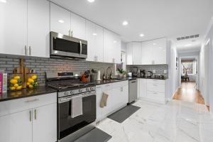 Urban Haven, Spacious 3BR 2BA, Easy NYC Access