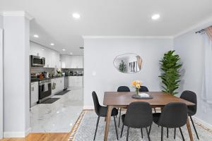 Urban Haven, Spacious 3BR 2BA, Easy NYC Access