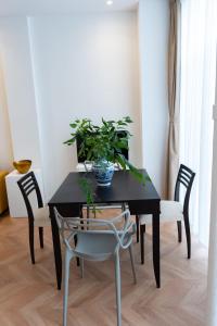 Cozy Paris Flat near Saint-Germain & Luxembourg Gardens