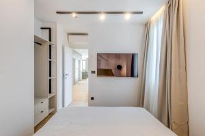 Beachfront Villa Costabella