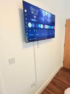 Stylish Studio flat 3,Parking,Contractors,NHS,Families,nr Sandwell hospital