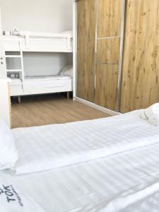 Tiara Beach Apartment
