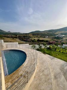 Iris good life mountain Apt, pool and beach 600m