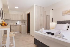 Plaka Studios 3