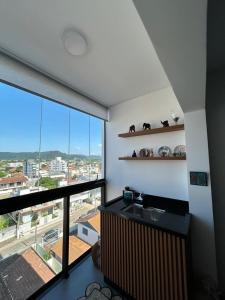 Apê completo 2 quartos 300m da praia15min Beto Carreiro