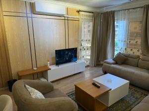 A wonderful apartment 409 in prestigious compound