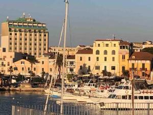 La casetta nel porto di Alghero