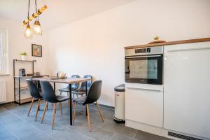 Moderne Wohnung für 6 nahe Arena