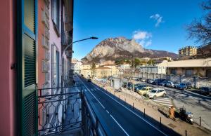 Monolocale 1 - via Sassi, Lecco