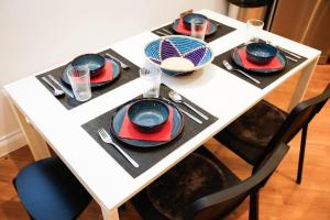 New Apartment with Terrace, Easy & Fast Access to Central London