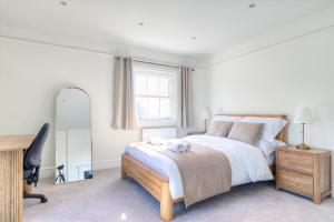 7 Clarendon Place