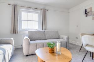 7 Clarendon Place