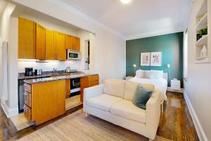 The Alphabet Haus Vibe 8768